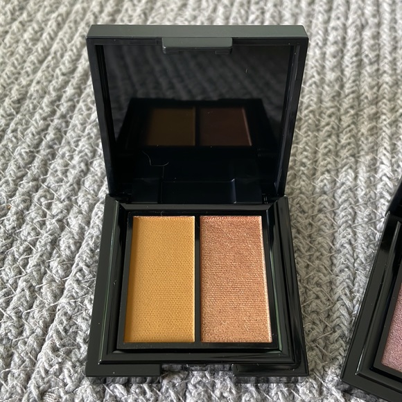 ELEMAN Beauty Eyeshadow Duo Palettes Up in Smoke & Sierra, Aerial & Luna - Picture 4 of 6